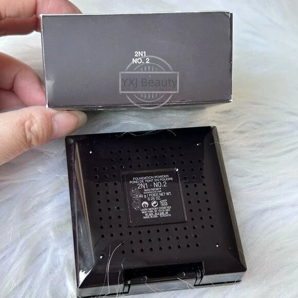 New Laura Mercier Foundation Powder with Puff & Sponge~2N1 No2~Full size~Rare - Picture 6 of 6